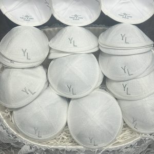 100 כיפות פשתן עם ריקמה והטבעה